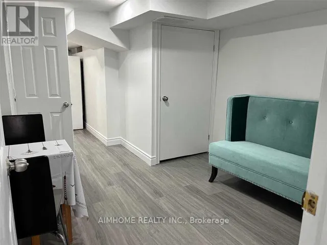 BSMT - 12 GLASGOW STREET, Toronto (Kensington-Chinatown), Ontario M5T2B9