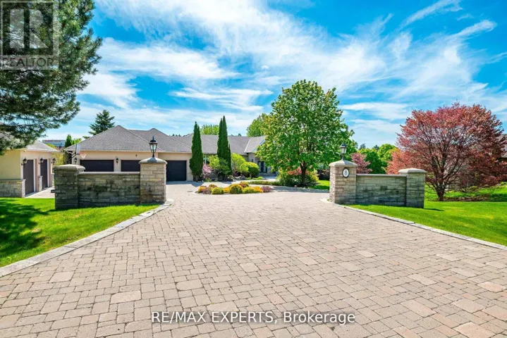 8 ALM COURT, Aurora (Aurora Estates), Ontario L4G6W7