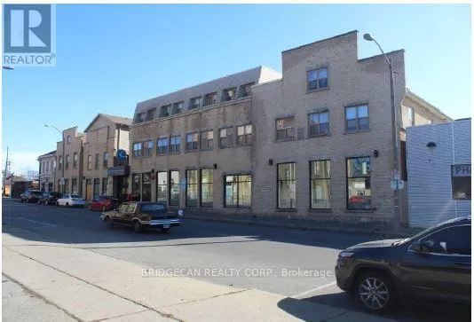 365 COLBORNE STREET, Brantford, Ontario N3S3N2