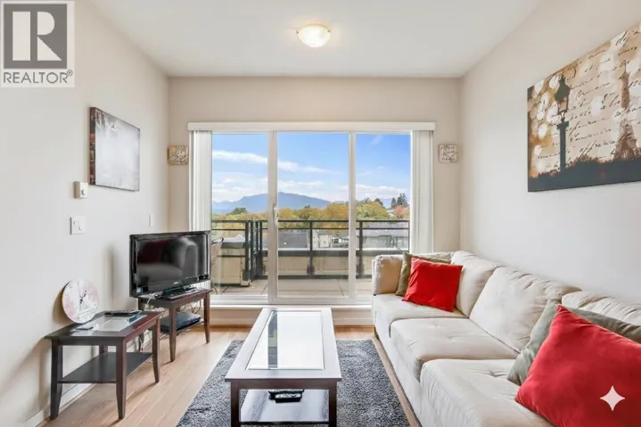 2239 KINGSWAY, Vancouver, British Columbia V5N0E5
