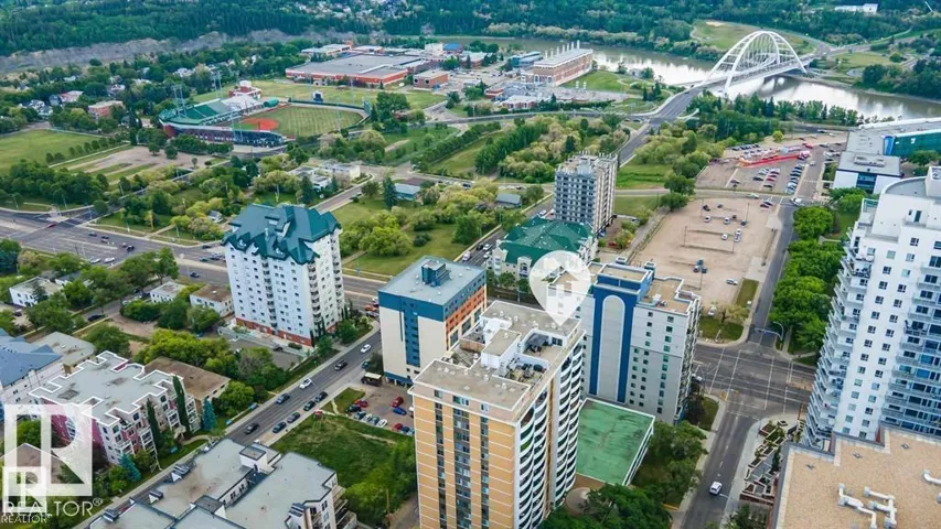 #PH4 9725 106 ST NW, Edmonton, Alberta T5K1B5