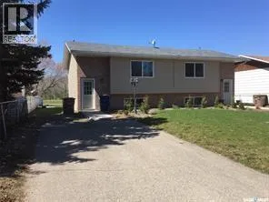 633/635 3rd STREET NE, Wadena, Saskatchewan S0A4J0