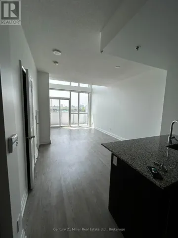 16 - 55 SPEERS ROAD, Oakville (CO Central), Ontario L6K0H5