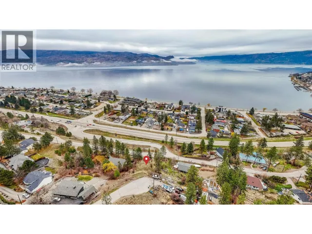 4290 1st Avenue, Peachland, British Columbia V0H1X5