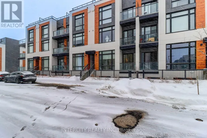 1505 - 11 DAVID EYER ROAD, Richmond Hill, Ontario L4S1M4