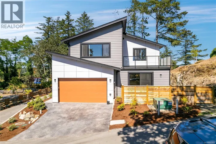 231 Heddle Ave, View Royal, British Columbia V9B1T9