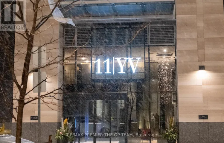 1501 - 11 YORKVILLE AVENUE, Toronto (Annex), Ontario M4W1L2