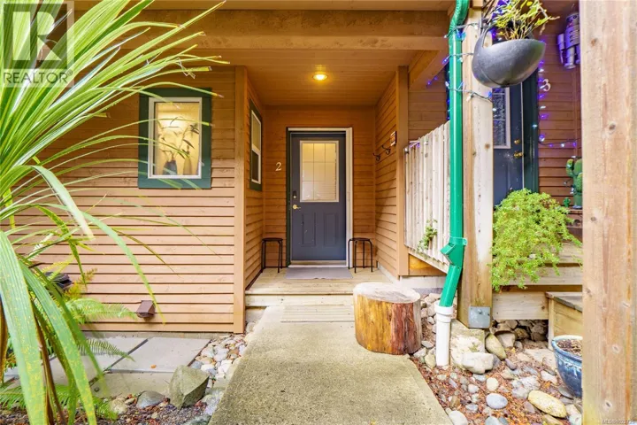 2 1553 Larch Rd, Ucluelet, British Columbia V0R3A0