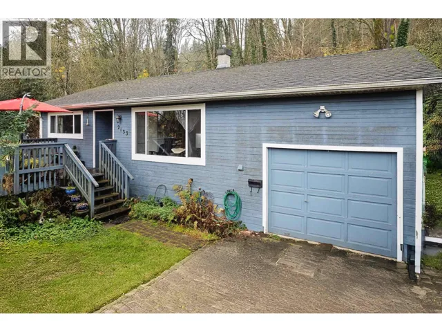 2133 HOPE STREET, Port Moody, British Columbia V3H2H9