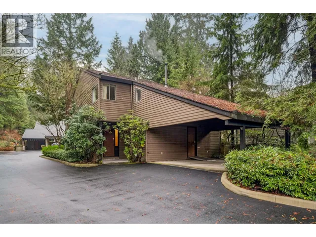 1494 ROSS ROAD, North Vancouver, British Columbia V7J1V2