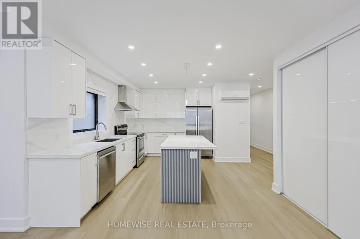 999 EGLINGTON AVENUE W, Toronto (Humewood-Cedarvale), Ontario M6C2C7