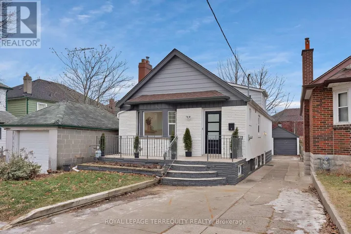 40 LEROY AVENUE, Toronto (Danforth Village-East York), Ontario M4J4G8