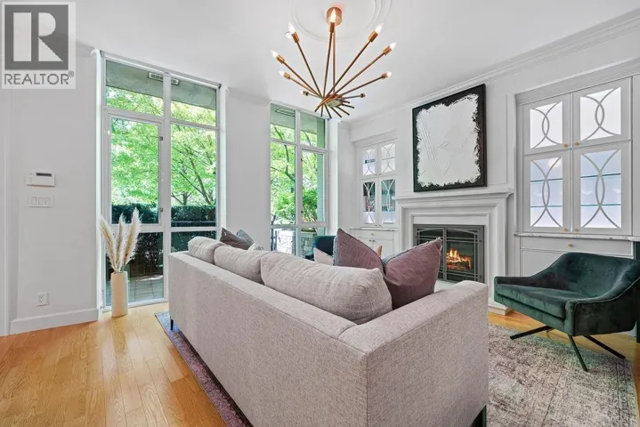471 BEACH CRESCENT, Vancouver, British Columbia V6Z3B9