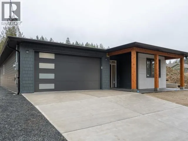 4158 BOWNESS AVE, Powell River, British Columbia V8A0A9