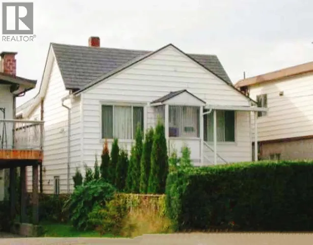 946 E KING EDWARD AVENUE, Vancouver, British Columbia V5V2E6