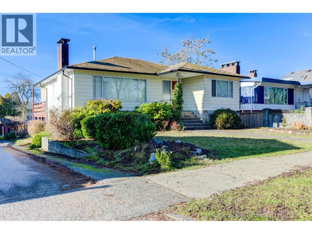 6287 BATTISON STREET, Vancouver, British Columbia V5S3M7