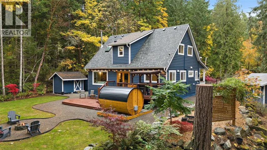 1409 Hillgrove Rd, North Saanich, British Columbia V8L5K6