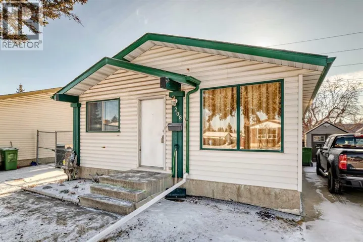 208 Bracewood Road SW, Calgary, Alberta T2W3C1