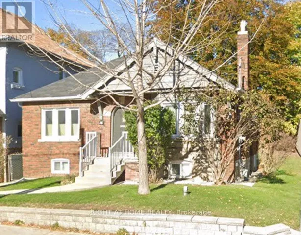UPPER - 36 LAWRENCE AVENUE W, Toronto (Lawrence Park North), Ontario M5M1A2