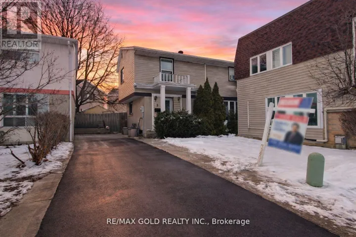 3 HEMLARK COURT, Brampton (Central Park), Ontario L6S2B7