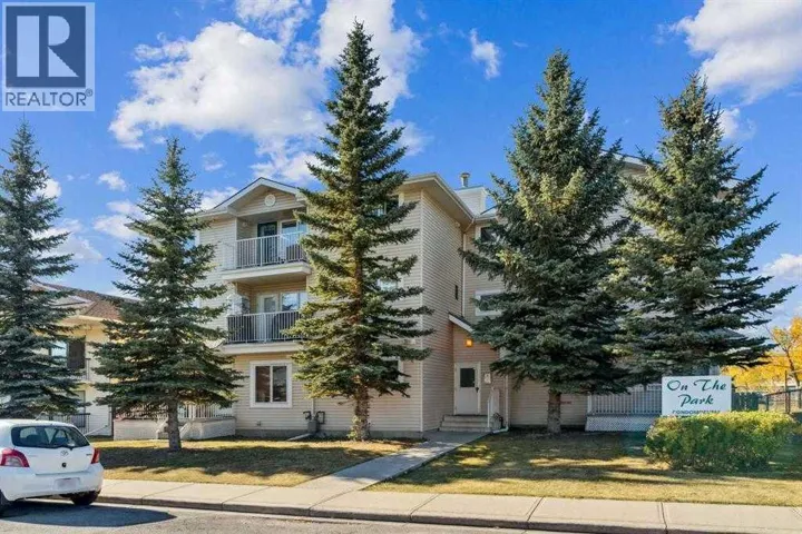 303, 4327 75 Street NW, Calgary, Alberta T3B2M7