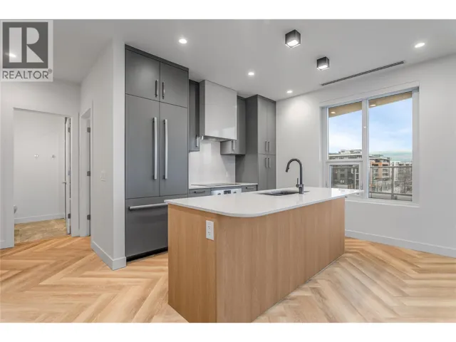 3340 Lakeshore Road Unit# 409, Kelowna, British Columbia V1W3S9