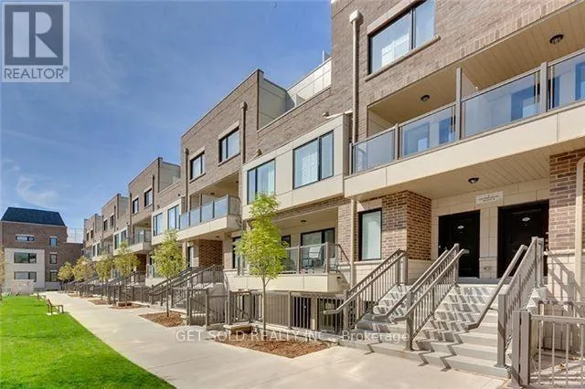 421 - 8 DRUMMOND STREET, Toronto (Mimico), Ontario M8V1Y8