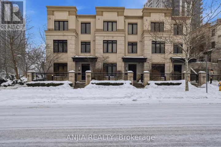 TH30 - 9 OAKBURN CRESCENT, Toronto (Willowdale East), Ontario M2N2T5