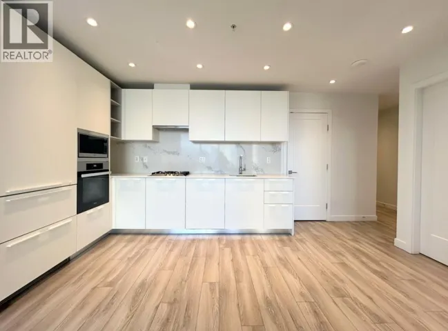12XX 6699 DUNBLANE AVENUE, Burnaby, British Columbia V5H0J8