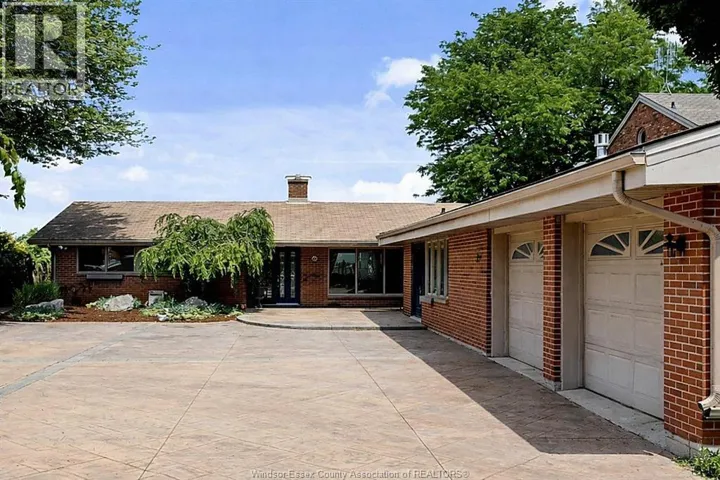 8280 Riverside Dr East, Windsor, Ontario N8S1E6