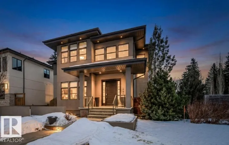 9415 144 ST NW, Edmonton, Alberta T5R0R8