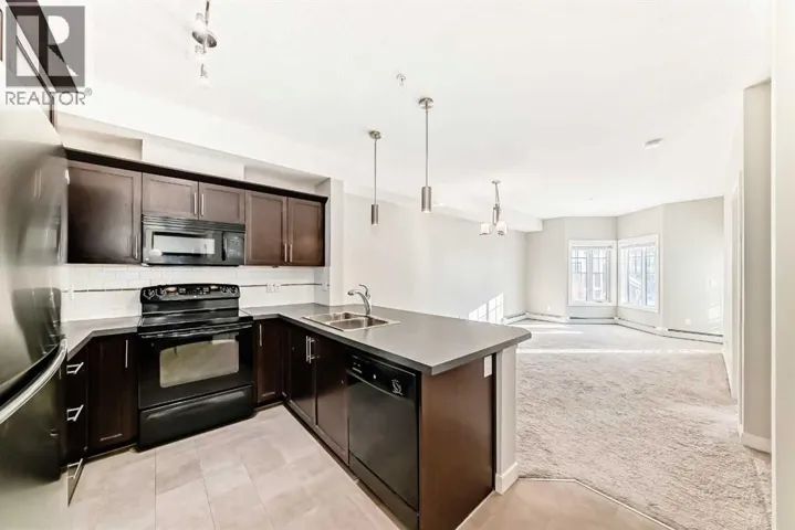 225, 20 Royal Oak Plaza NW, Calgary, Alberta T3G0E6