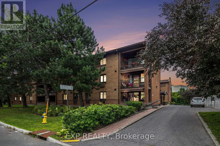309 - 316 SAVARD AVENUE, Ottawa, Ontario K1L7S2