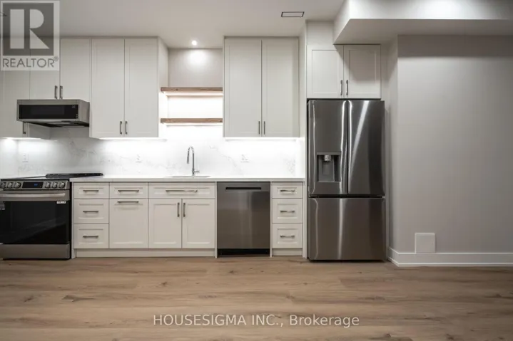 LOWER - 15 MISSION DRIVE, Toronto (Parkwoods-Donalda), Ontario M3A2P1