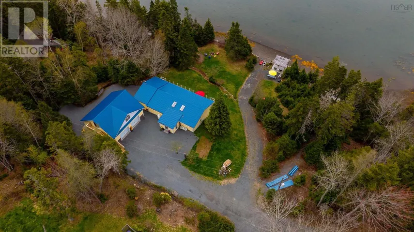 42 Goldfinch Lane, Heckmans Island, Nova Scotia B0J2C0