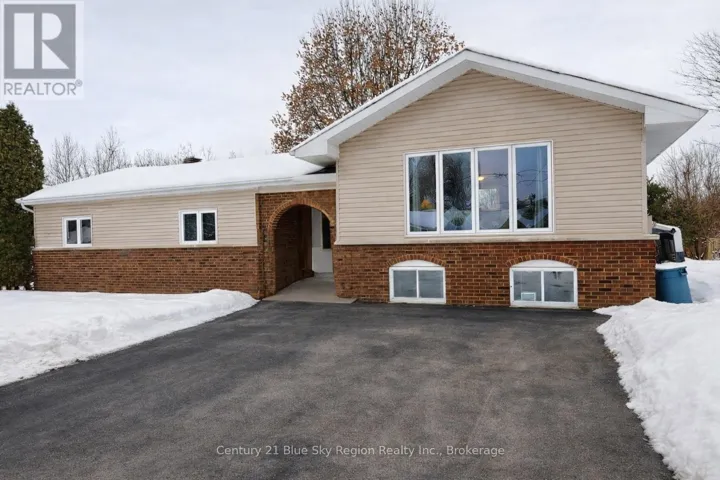 36 NICHOLS STREET, Callander, Ontario P0H1H0