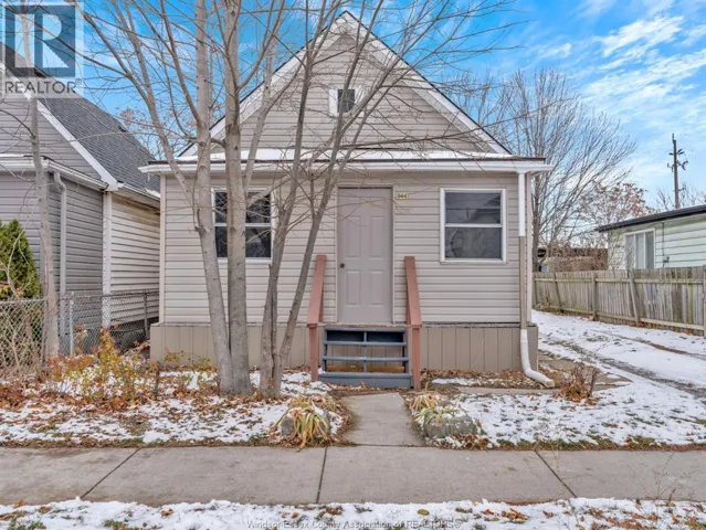 944 MAISONVILLE, Windsor, Ontario N8Y3R9
