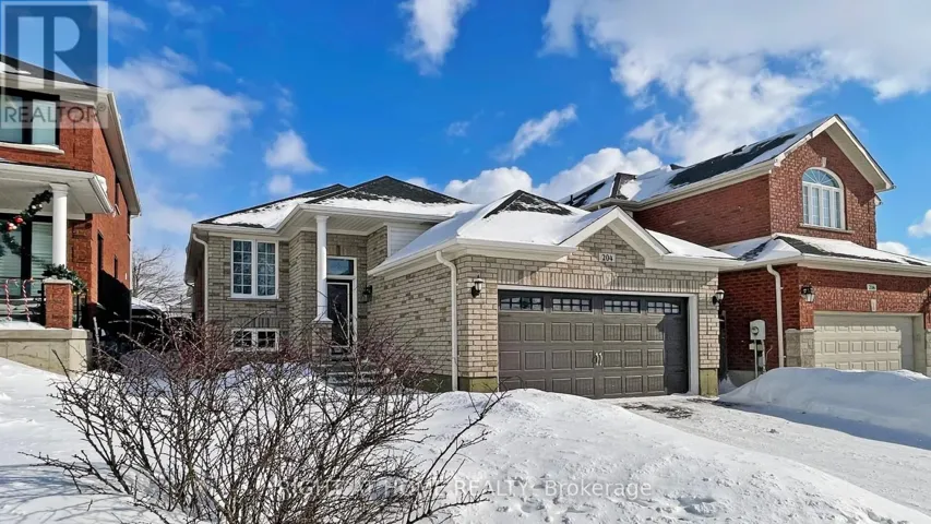204 PROCLAMATION DRIVE, Barrie (Innis-Shore), Ontario L4N0Y9