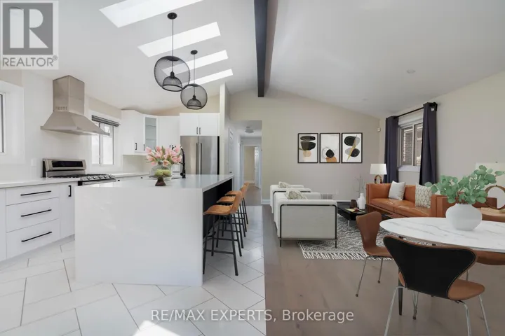 UPPER - 934 BEECHWOOD AVENUE, Mississauga (Port Credit), Ontario L5G4E2