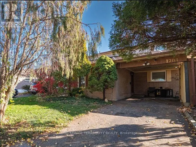 1704 OBERON CRESCENT, Mississauga (Applewood), Ontario L4X2K8
