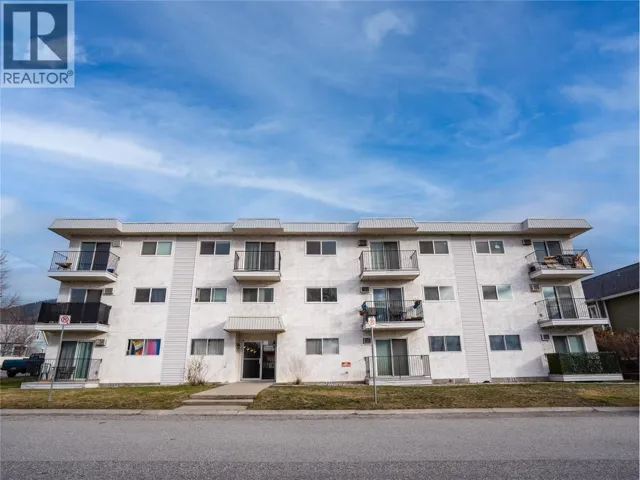 1300 CHURCH ST Street Unit# 102, Penticton, British Columbia V2A4R8