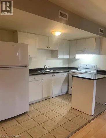 81 DUNDAS Street Unit# 8, Dundas, Ontario L9H7T5