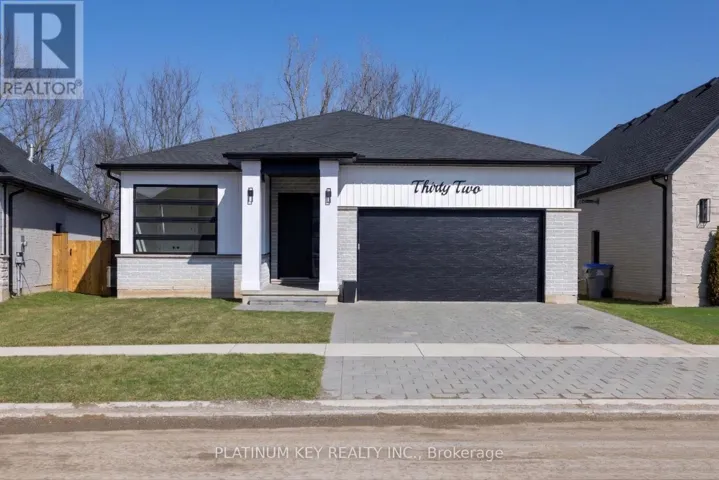 32 BRISCOE CRESCENT, Strathroy-Caradoc (NE), Ontario N7G4E2