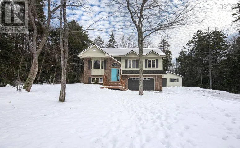 45 Rockcliffe Crescent, Hammonds Plains, Nova Scotia B3Z1J8
