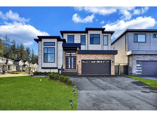19774 33 AVE, Langley, British Columbia V3A0N9
