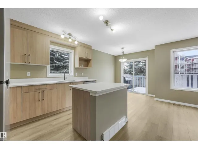 #33 4020 21 ST NW, Edmonton, Alberta T6T1T8