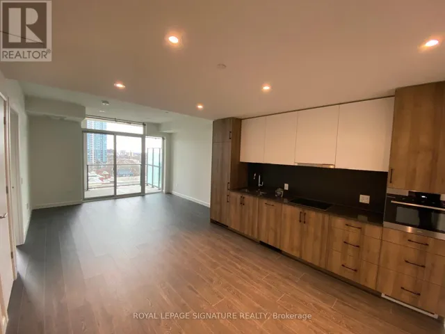 806 - 741 KING STREET W, Kitchener, Ontario N2G0E9