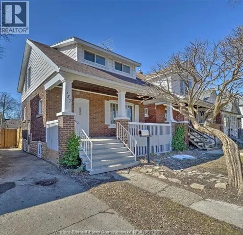 1557 LINCOLN, Windsor, Ontario N8Y2J3