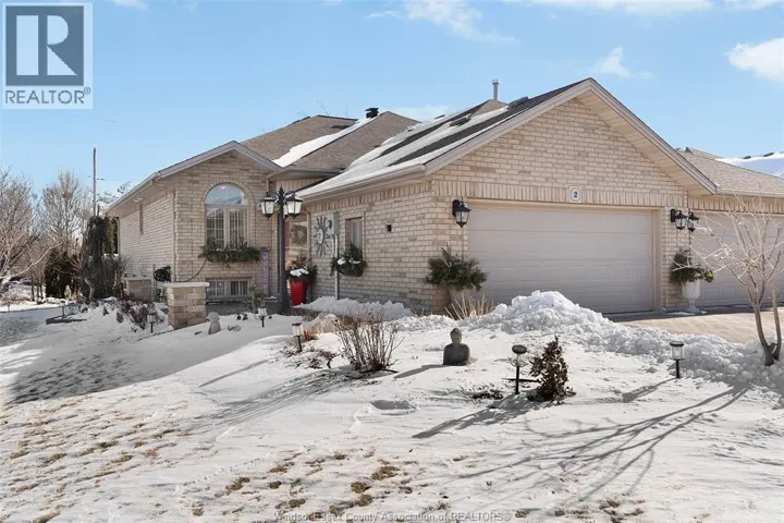 2 QUEEN'S HILL CRESCENT, Leamington, Ontario N8H5M6