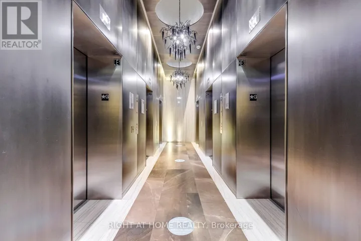 1901 - 88 HARBOUR STREET, Toronto (Waterfront Communities), Ontario M5J0C3